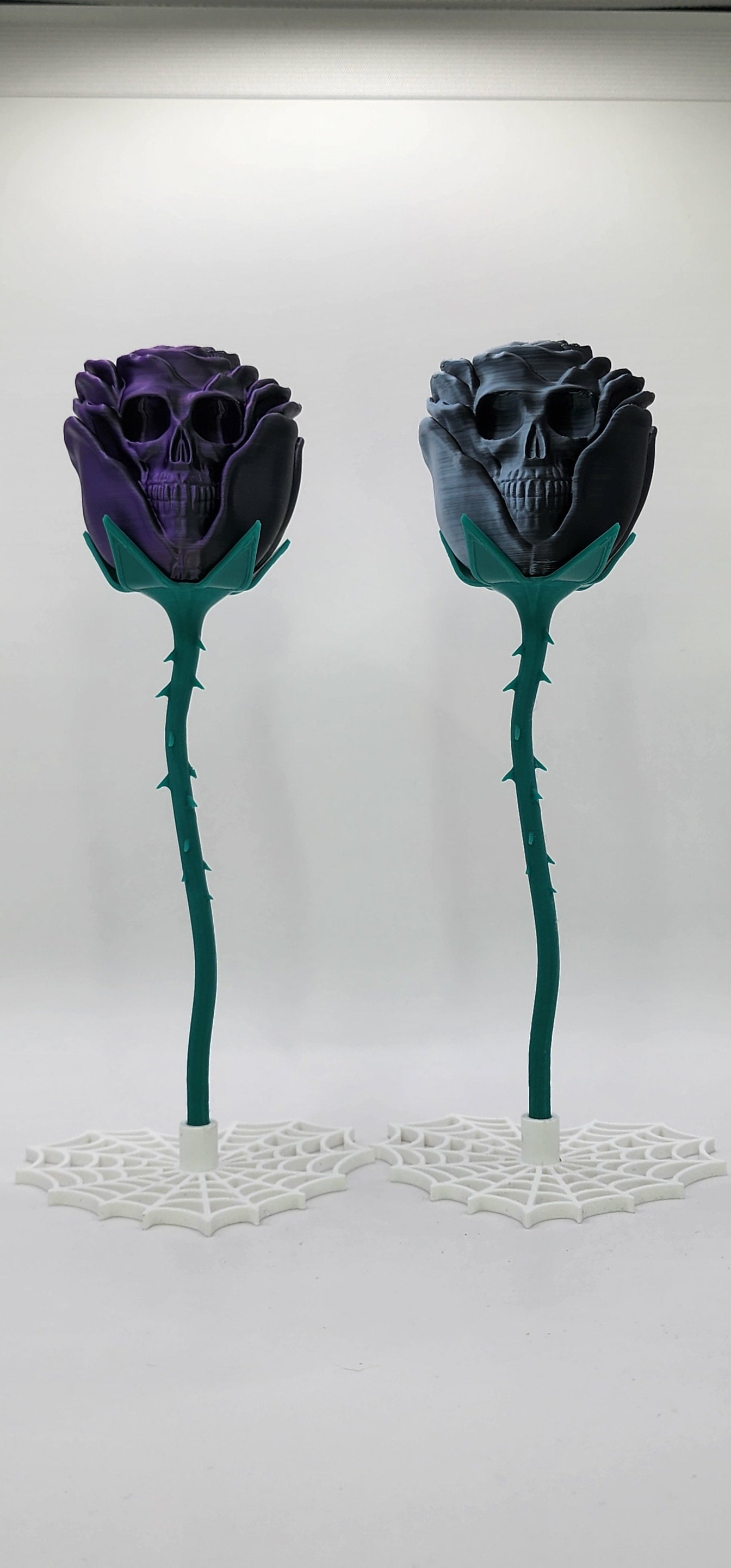Skull Rose, Spider Web Stand